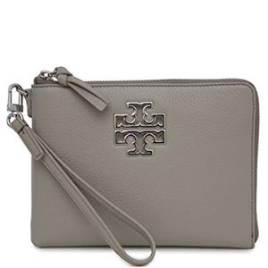 ✨TORY BURCH Britten Wristlet Large Zip Pouch✨